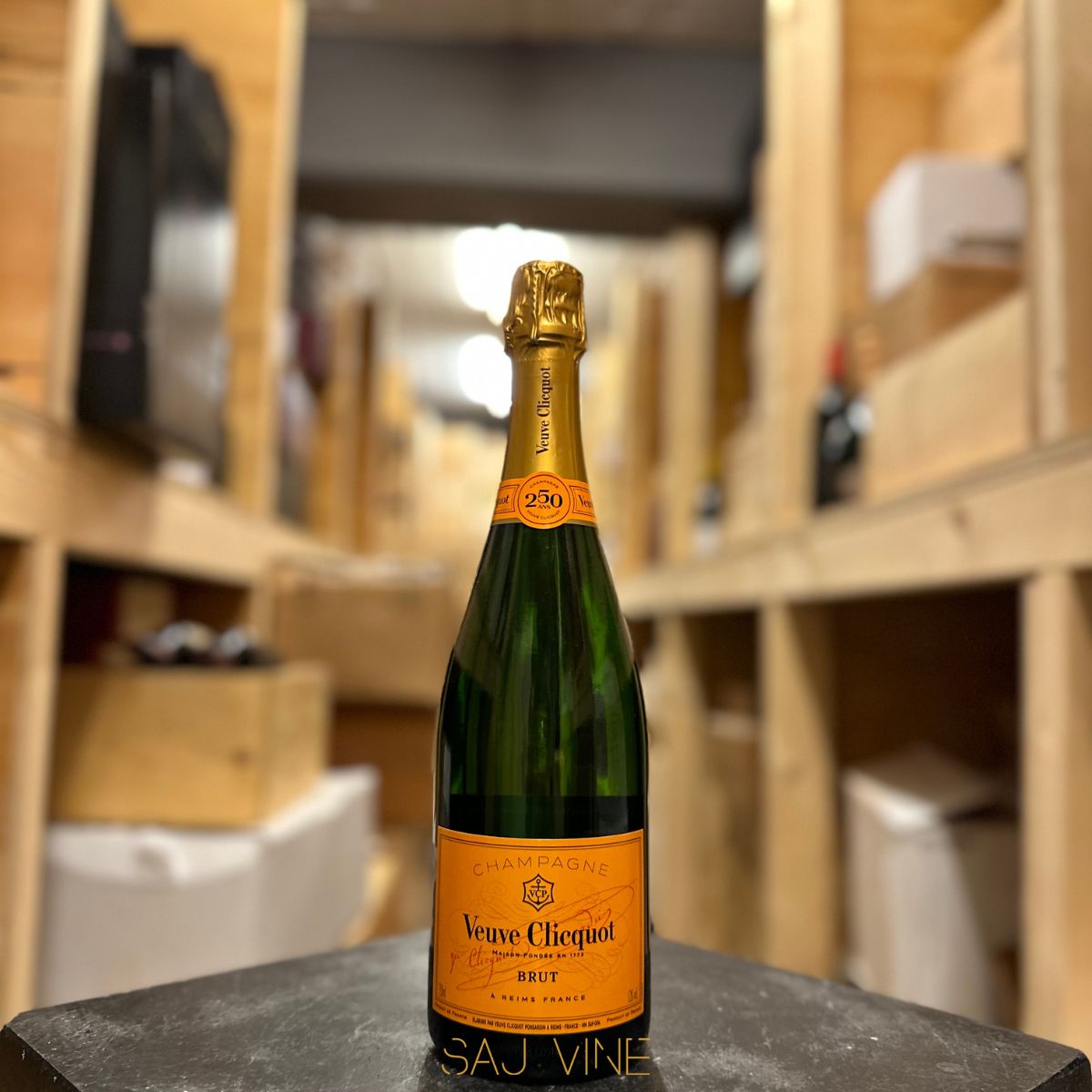 Veuve Clicquot Yellow Label Saj Vine Aps 