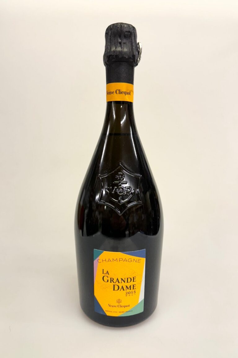 Veuve Clicquot Champagne La Grand Dame 2015